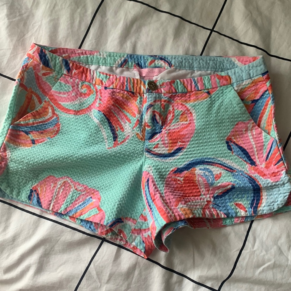 Colorful Lily Pulitzer shorts Coral Print Cotton Shorts size 4